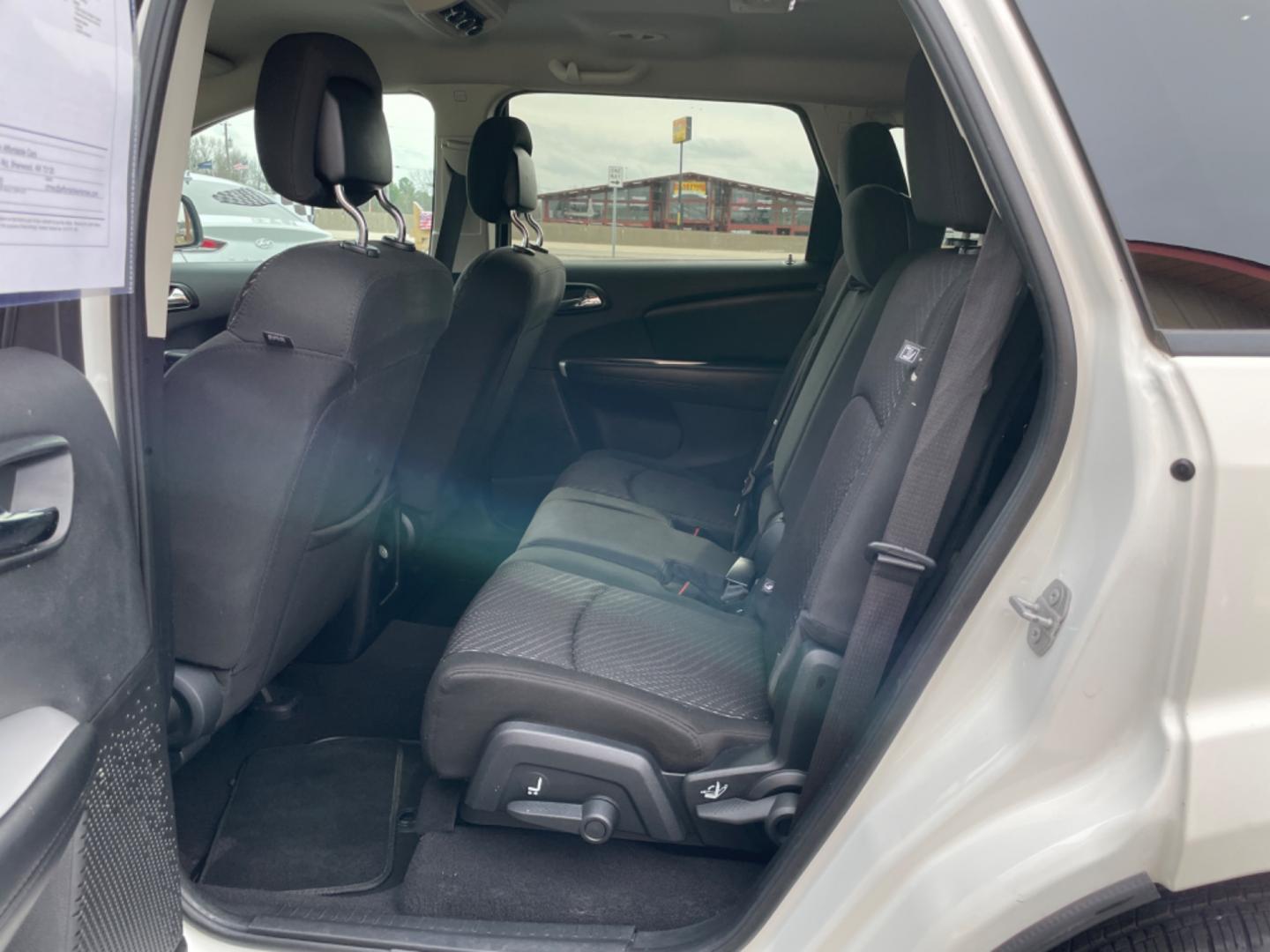 2016 White Dodge Journey (3C4PDCGB8GT) with an 4-Cyl, 2.4 Liter engine, Auto, 6-Spd AutoStick transmission, located at 8008 Warden Rd, Sherwood, AR, 72120, (501) 801-6100, 34.830078, -92.186684 - Photo#11